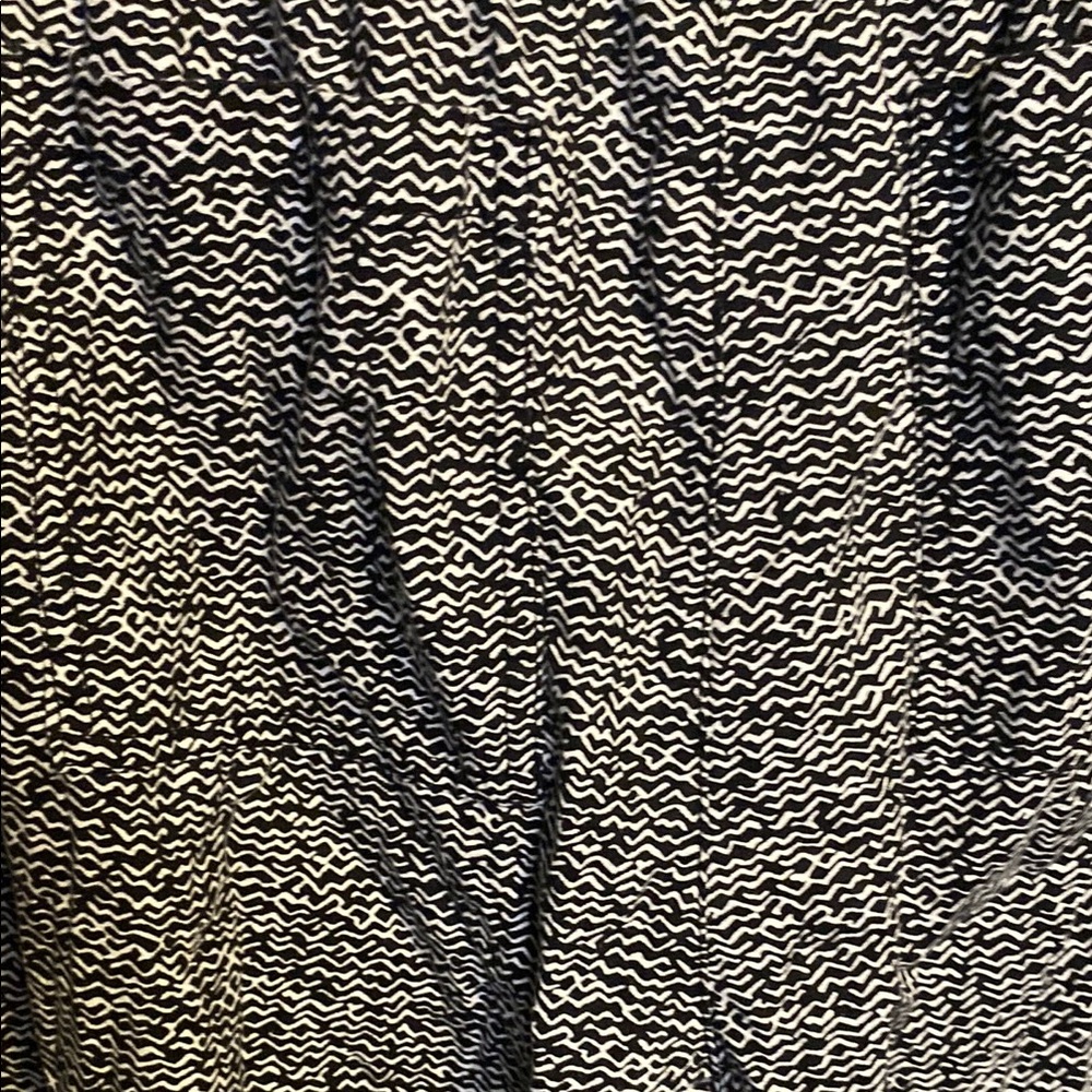 Old Navy Monochrome Patterned Joggers - Picture 6 of 9